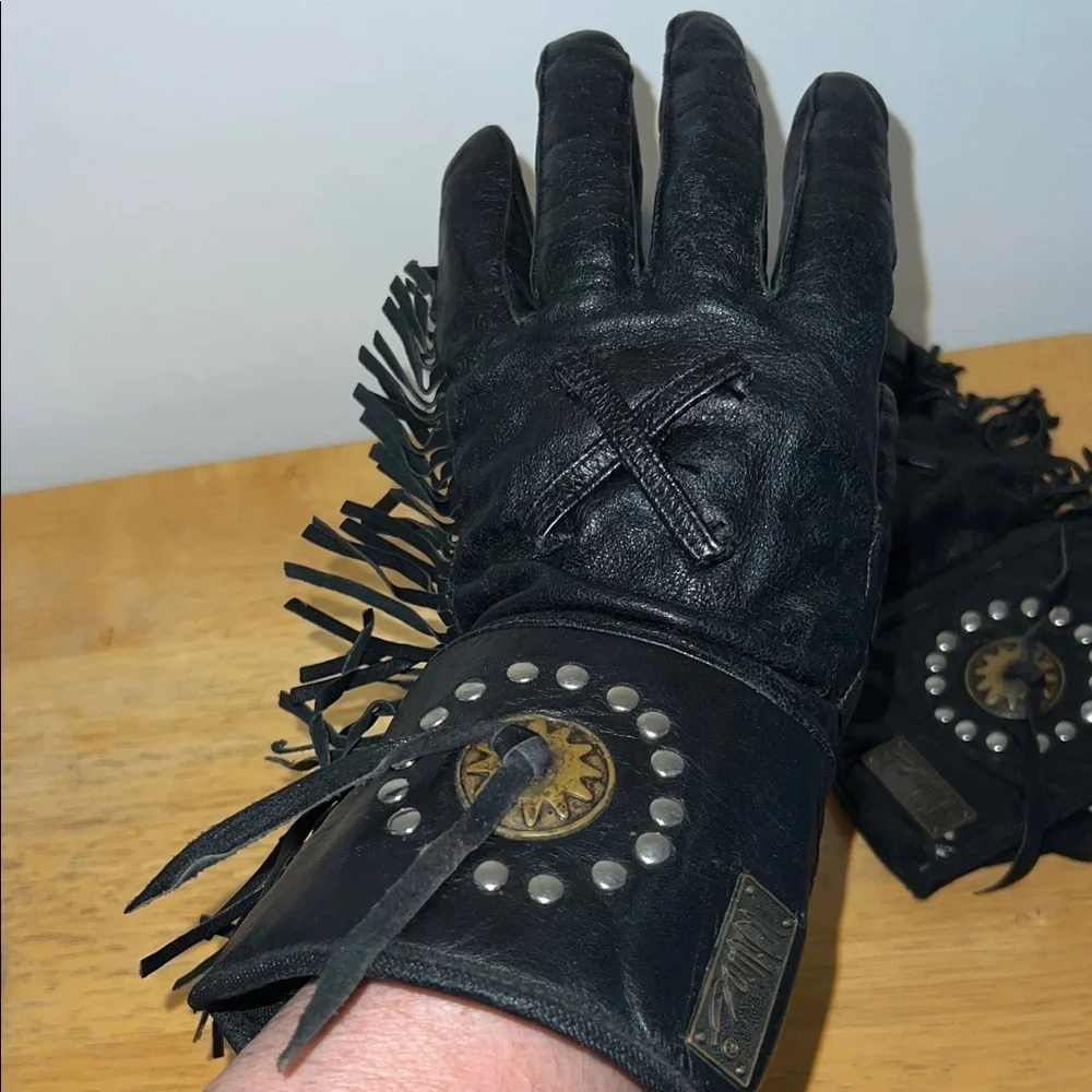Harley-Davidson Willie® Black Leather Studded Fringe Gloves Vintage 0326261